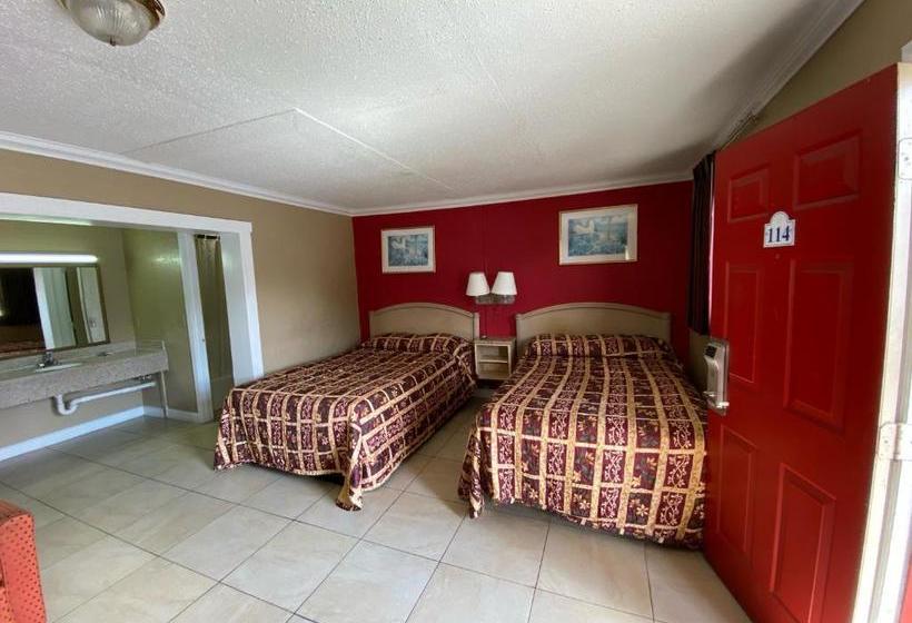 فندق على الطريق Economy Inn