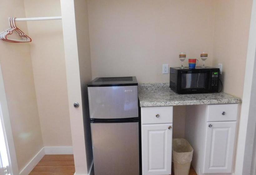 모텔 Emerald Isle Inn  Hampton