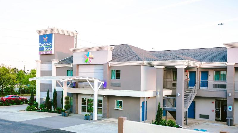 فندق على الطريق Express Inn  Spring