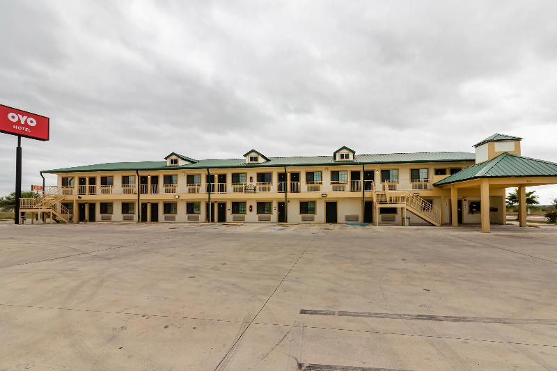 汽车旅馆  OYO Hotel Pearsall I-35 East