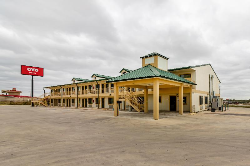汽车旅馆  OYO Hotel Pearsall I-35 East