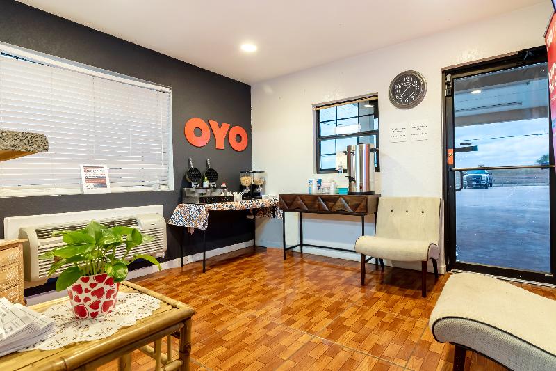 汽车旅馆  OYO Hotel Pearsall I-35 East