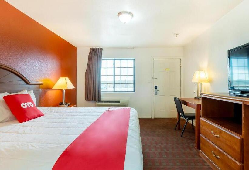 汽车旅馆  OYO Hotel Pearsall I-35 East