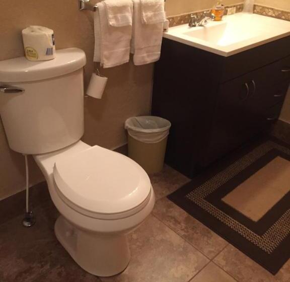 فندق على الطريق Harrison Inn