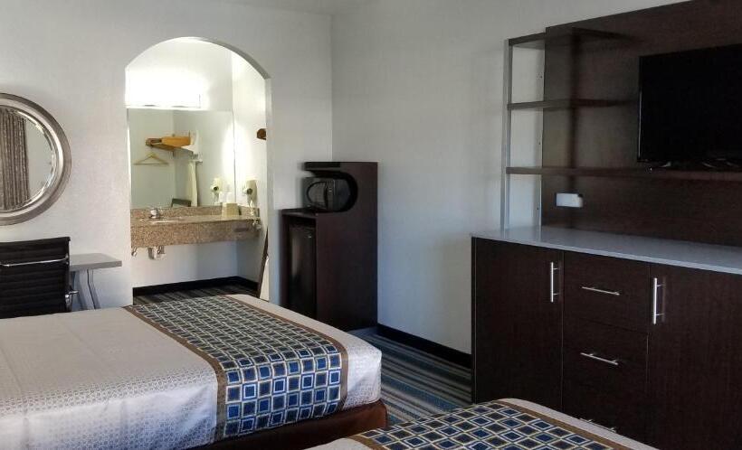 Мотель Homebridge Inn And Suites