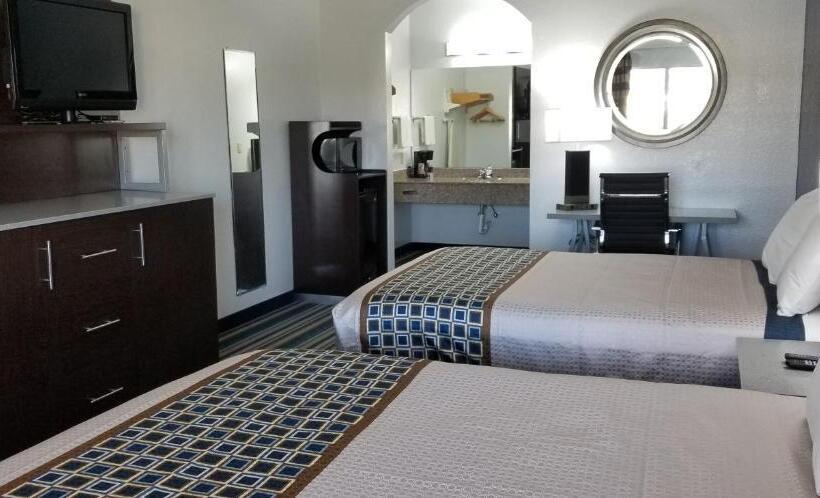 Мотель Homebridge Inn And Suites