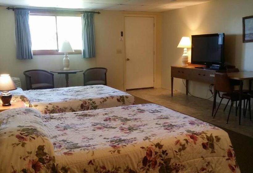 فندق على الطريق Inn Between The Beaches & Villager