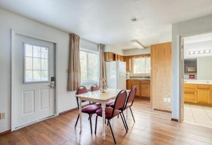 فندق على الطريق OYO Hotel Heber Springs Lakeside