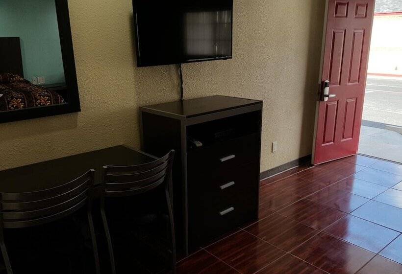 Мотель Luxury Inn & Rv Park