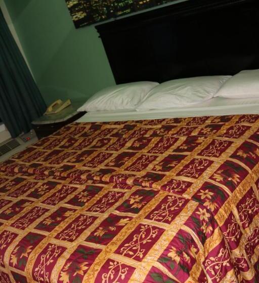 فندق على الطريق Miami Inn & Suites