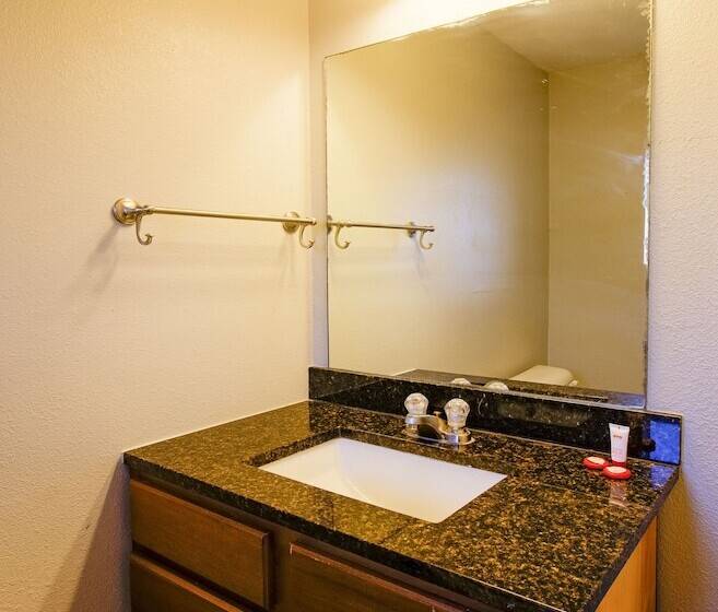 فندق على الطريق OYO Hotel Sulphur LA Hwy 90 West