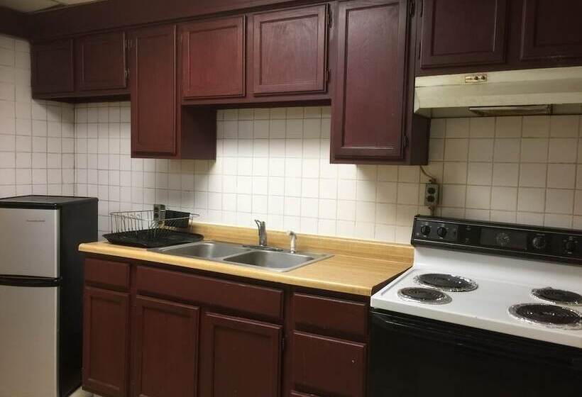 فندق على الطريق Relax Inn