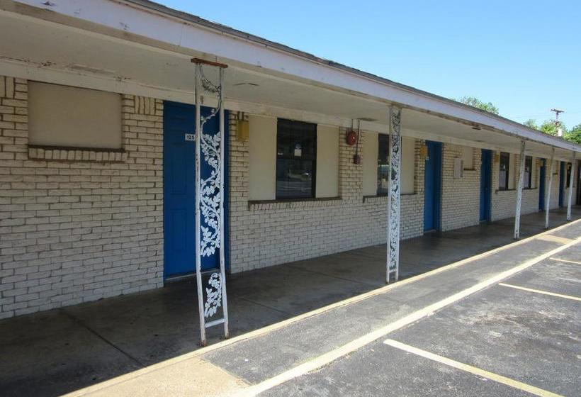 Мотель Relax Inn Tyler