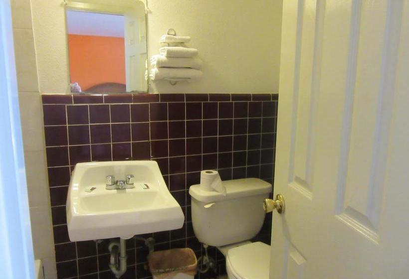 Мотель Relax Inn Tyler