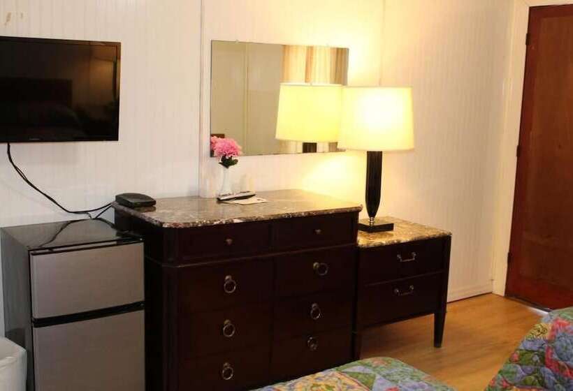 모텔 Royal Coach Motor Lodge