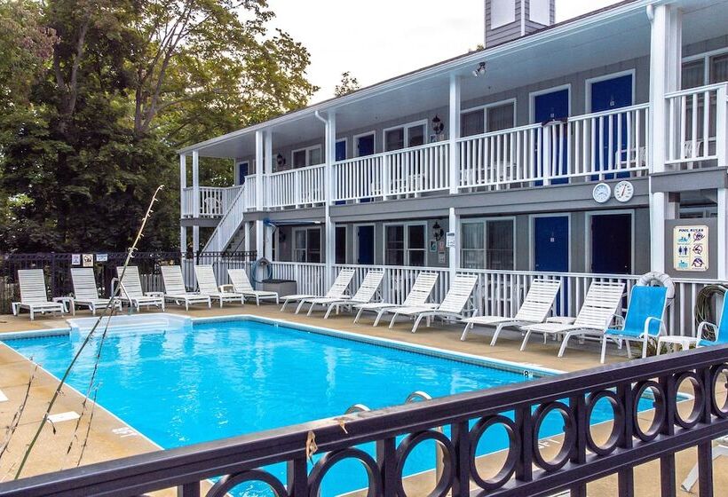 מוטל Stage Run By The Sea