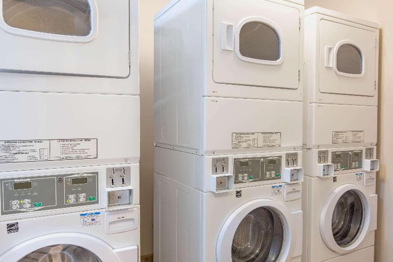 مُتل Super 8 By Wyndham Fort Mcmurray