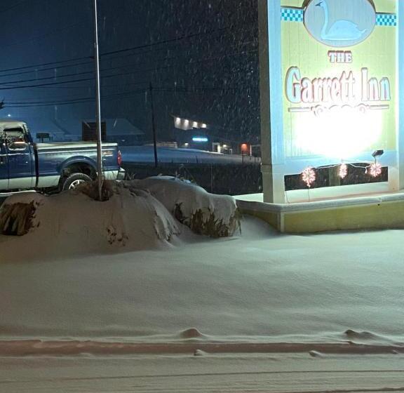 מוטל The Garrett Inn