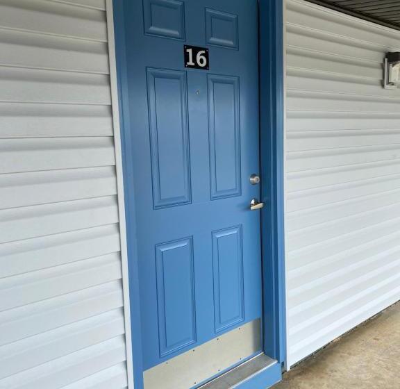 فندق على الطريق Usa Inn