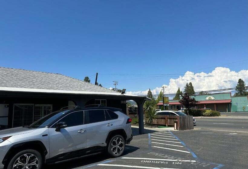 モーテル Western Village Inn Newly Renovated