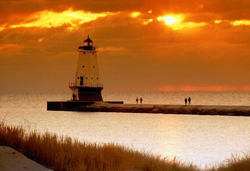 Nader S Motel & Suites