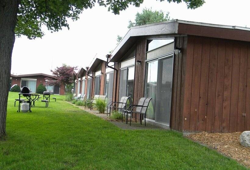 Nader S Motel & Suites