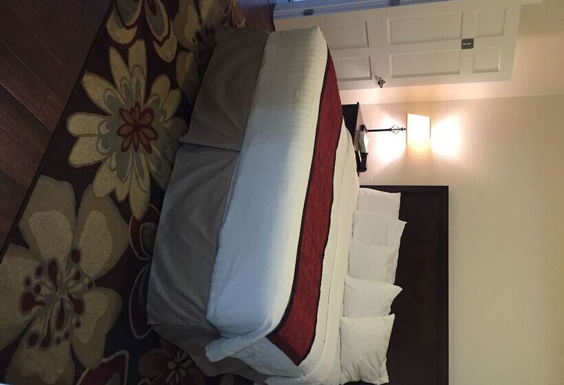 Nader S Motel & Suites