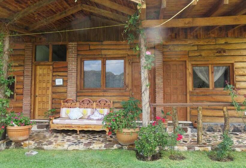 Paradise Hotel Boutique & Lounge