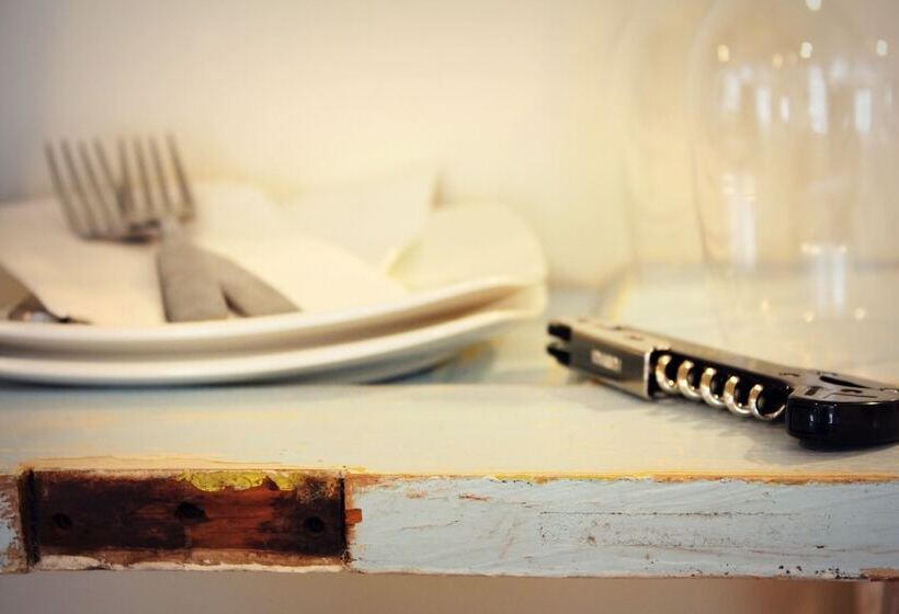 ホテル Rest, A Boutique