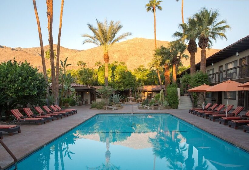 Santiago Resort   Palm Springs Premier Gay Men’s Resort