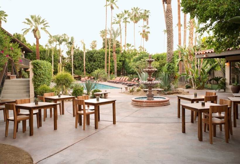 Santiago Resort   Palm Springs Premier Gay Men’s Resort