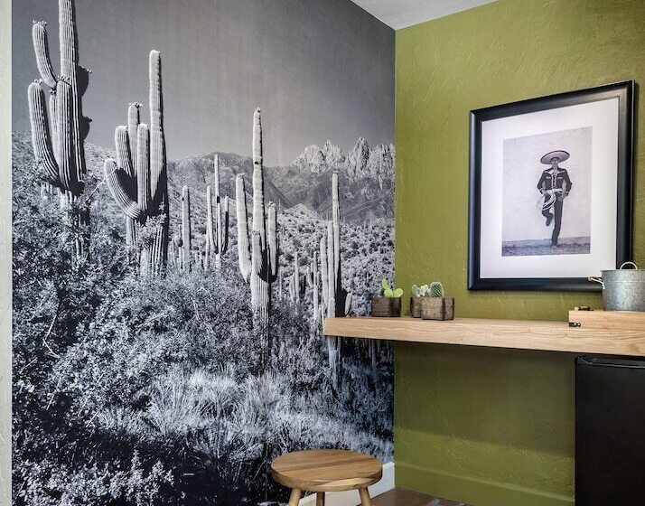 Santiago Resort   Palm Springs Premier Gay Men’s Resort