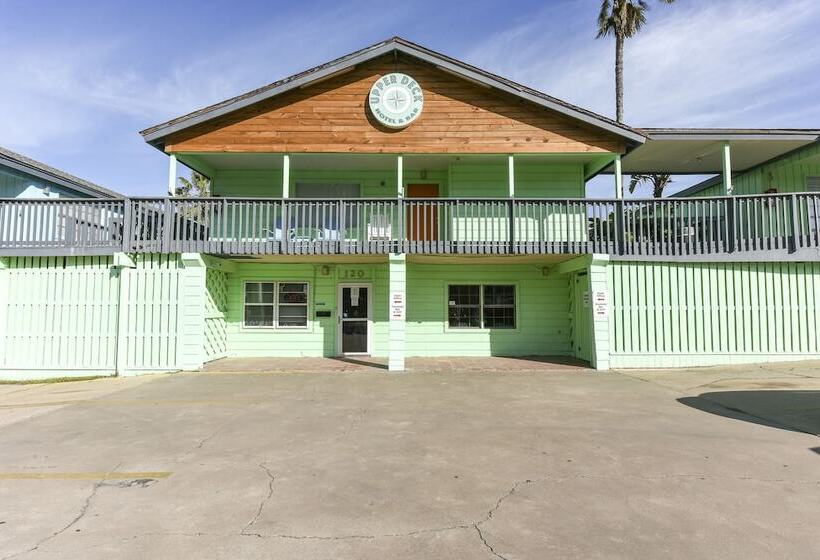 Upper Deck Hotel And Bar   Adults Only