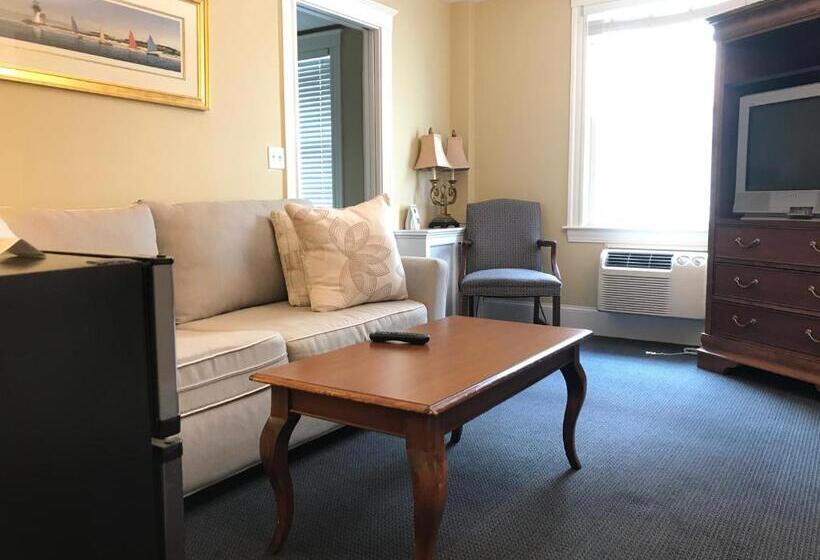 The Winthrop Arms Hotel And Restaurant