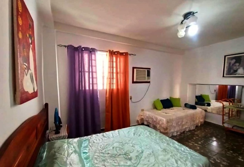 تختخواب و صبحانه Casa Triz