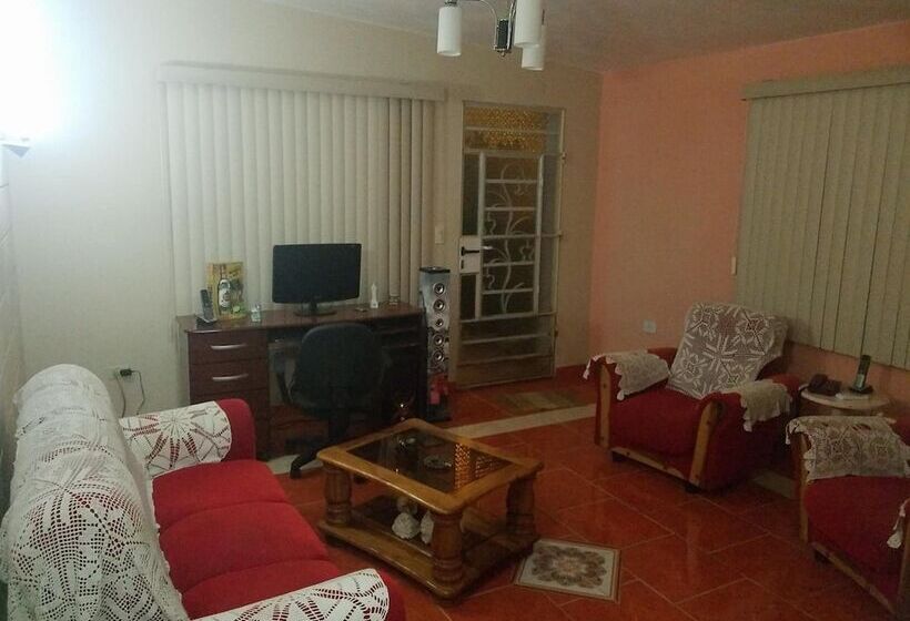 Hostal Los Jasmines