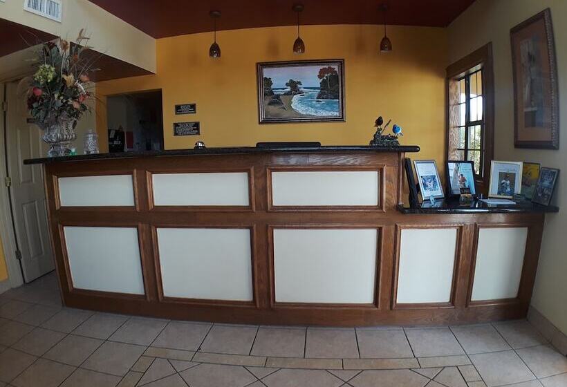 Мотель Sunbridge Inn & Suites