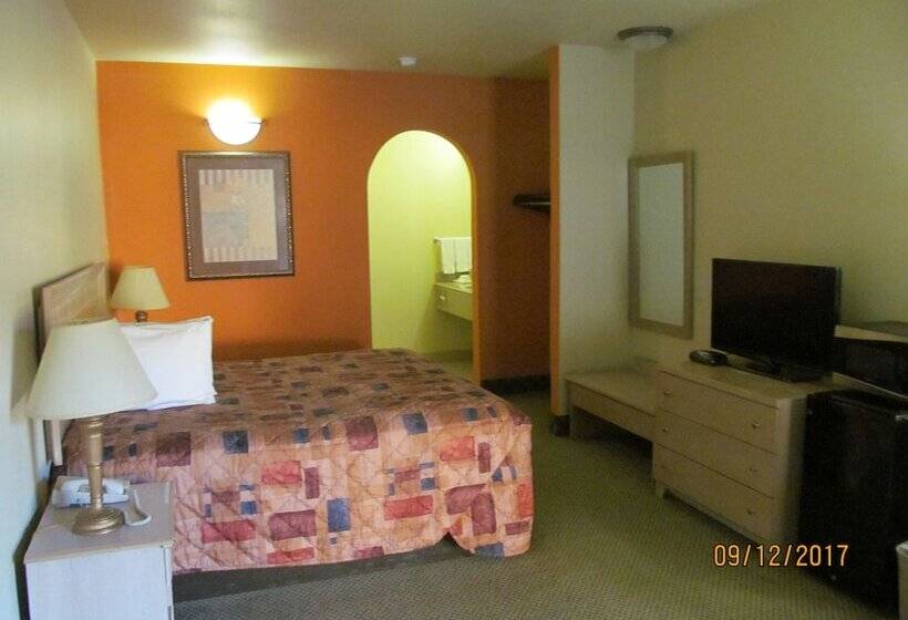 Мотель Sunbridge Inn & Suites