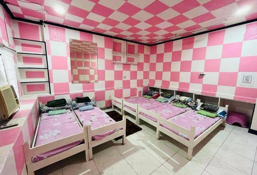 پانسیون Deyo Guest House Room Pink