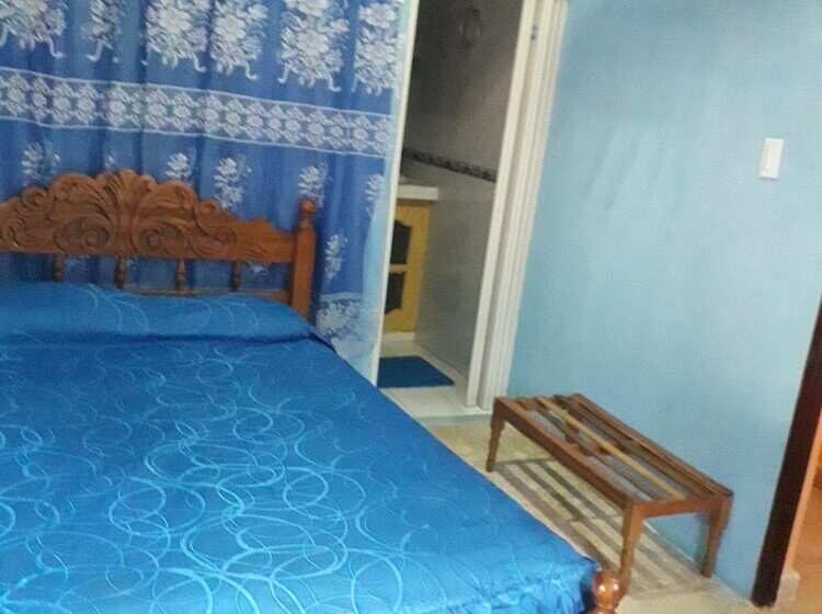 Pensió Hostal La Salvadera