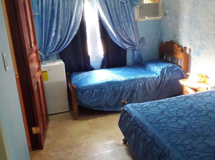 Pensió Hostal La Salvadera