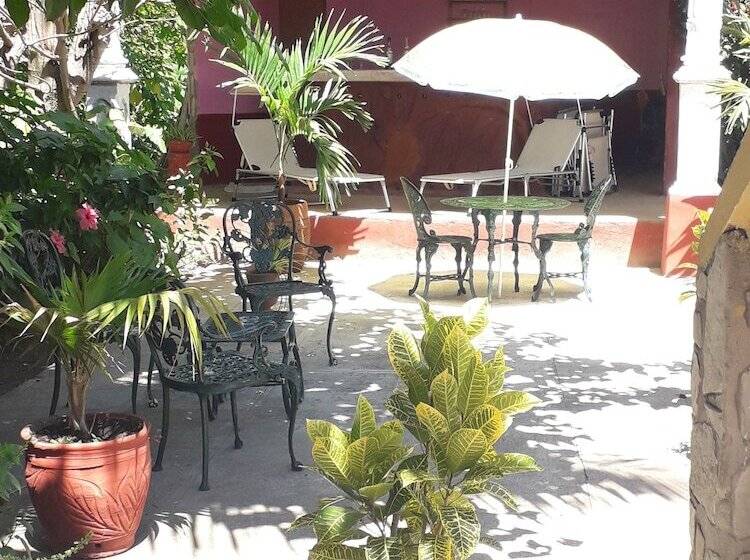 Pensió Hostal La Salvadera