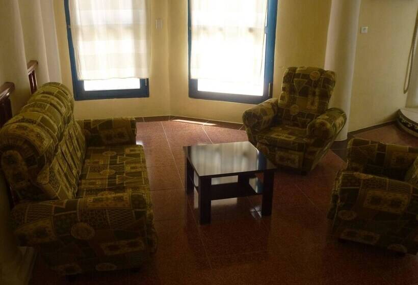 پانسیون Hostal Las Palmas
