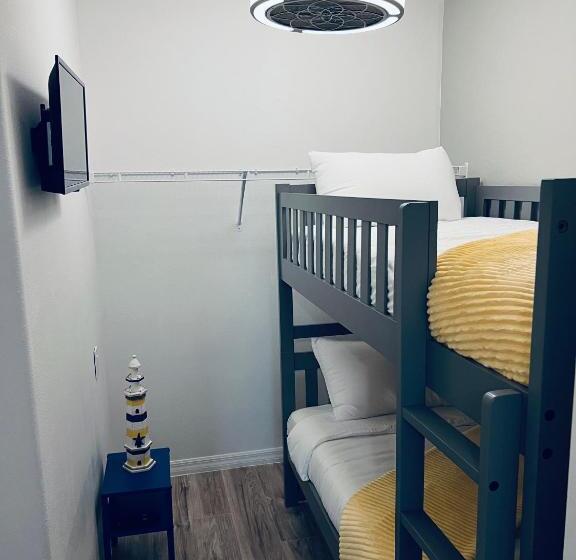 بنسيون The Beach House At Sun City