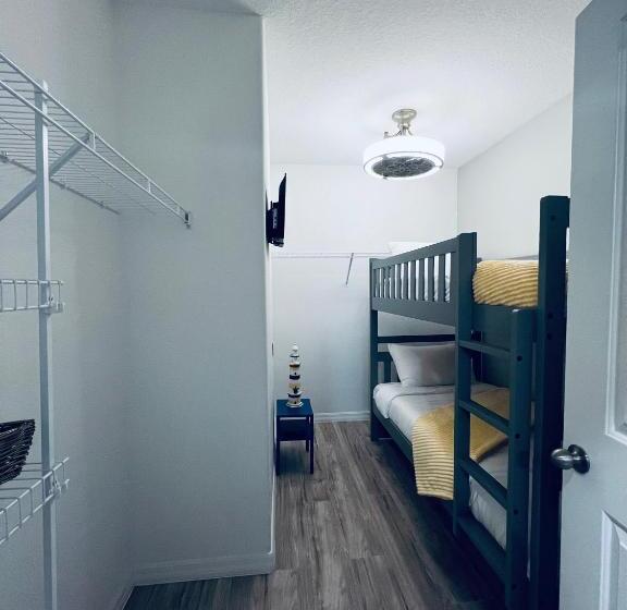 بنسيون The Beach House At Sun City