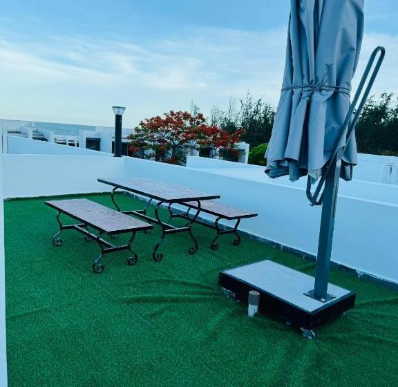 استراحتگاه Oceanami Villa