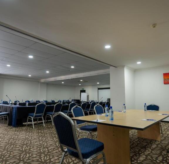 Anew Hotel & Convention Centre Or Tambo Johannesburg