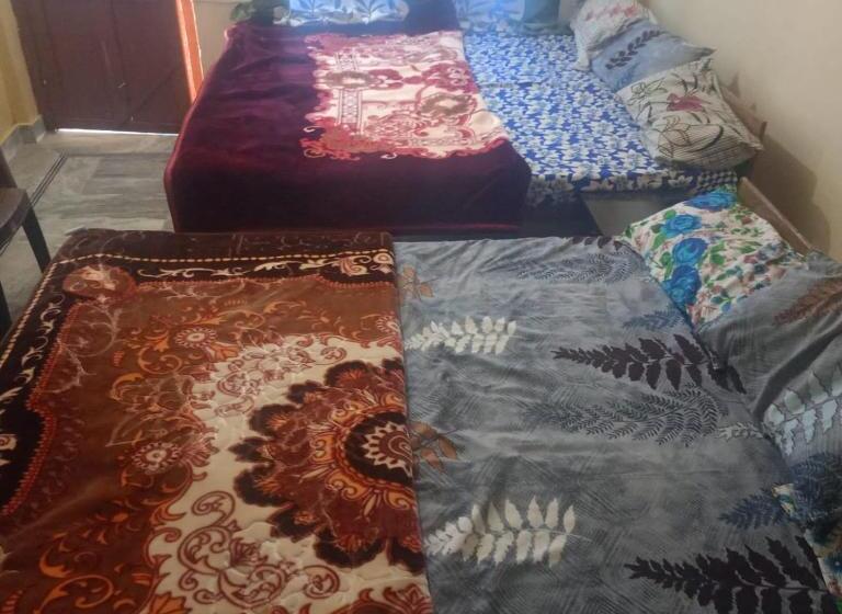 Azad Hotel Cottage And Restaurant