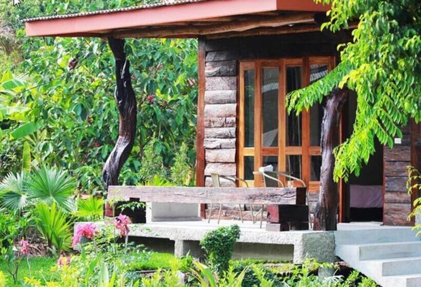 Banmaihom Resort Amphawa