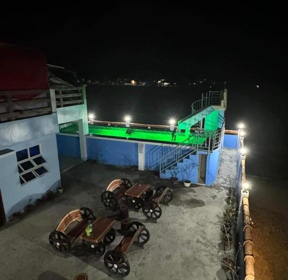 مبيت وإفطار 4j&i Seamans Deck With Private Pool